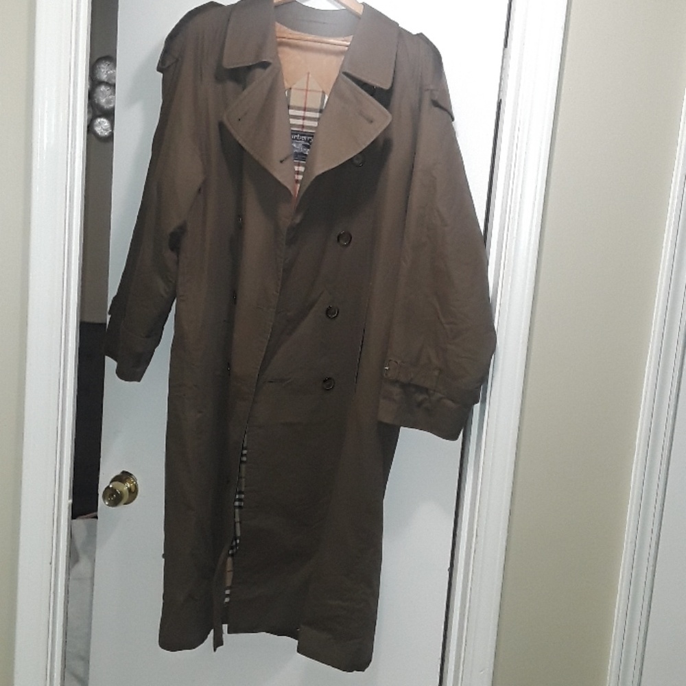 Authentic Burberry trench coat dark green sz 42